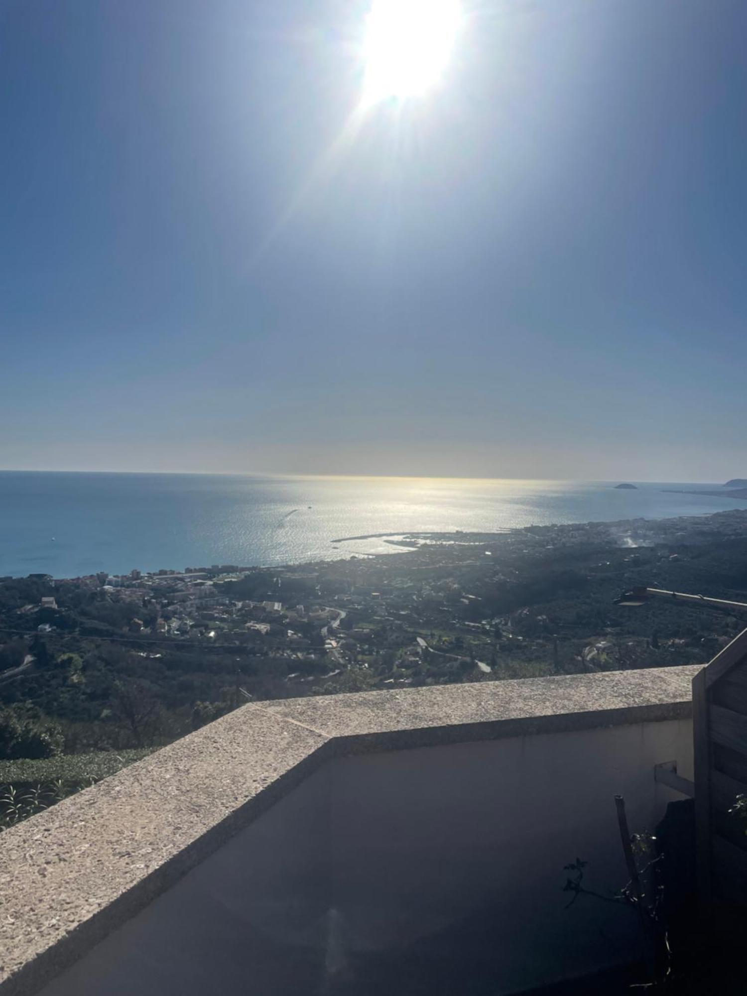 Il Capanno Hotel Pietra Ligure Eksteriør billede